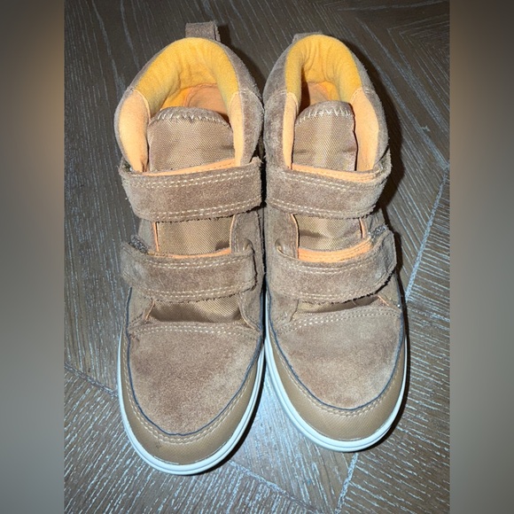 UGG T Rennon II Size 1 Brown Orange Bottom - Picture 1 of 5